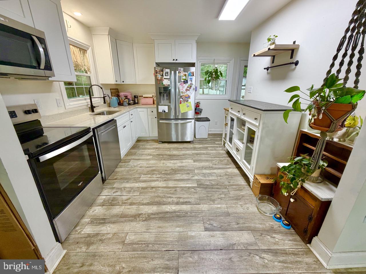 2413 Shelburn Rd Property Photo 9