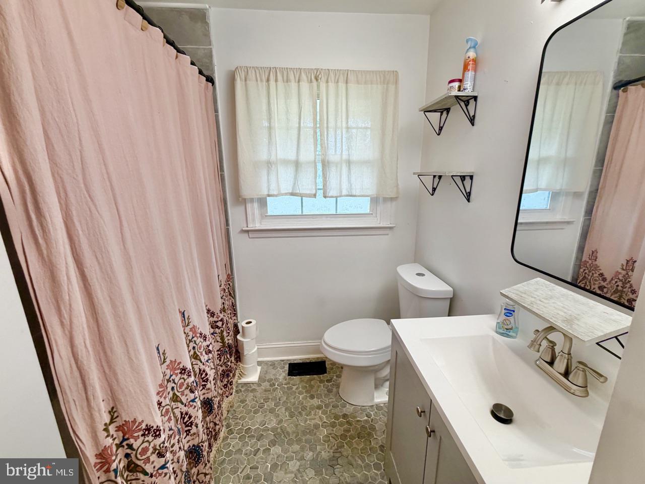 2413 Shelburn Rd Property Photo 24