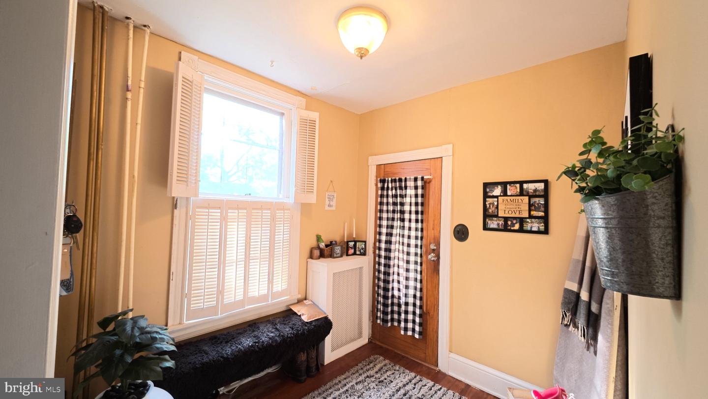 50 Lake St Property Photo 6