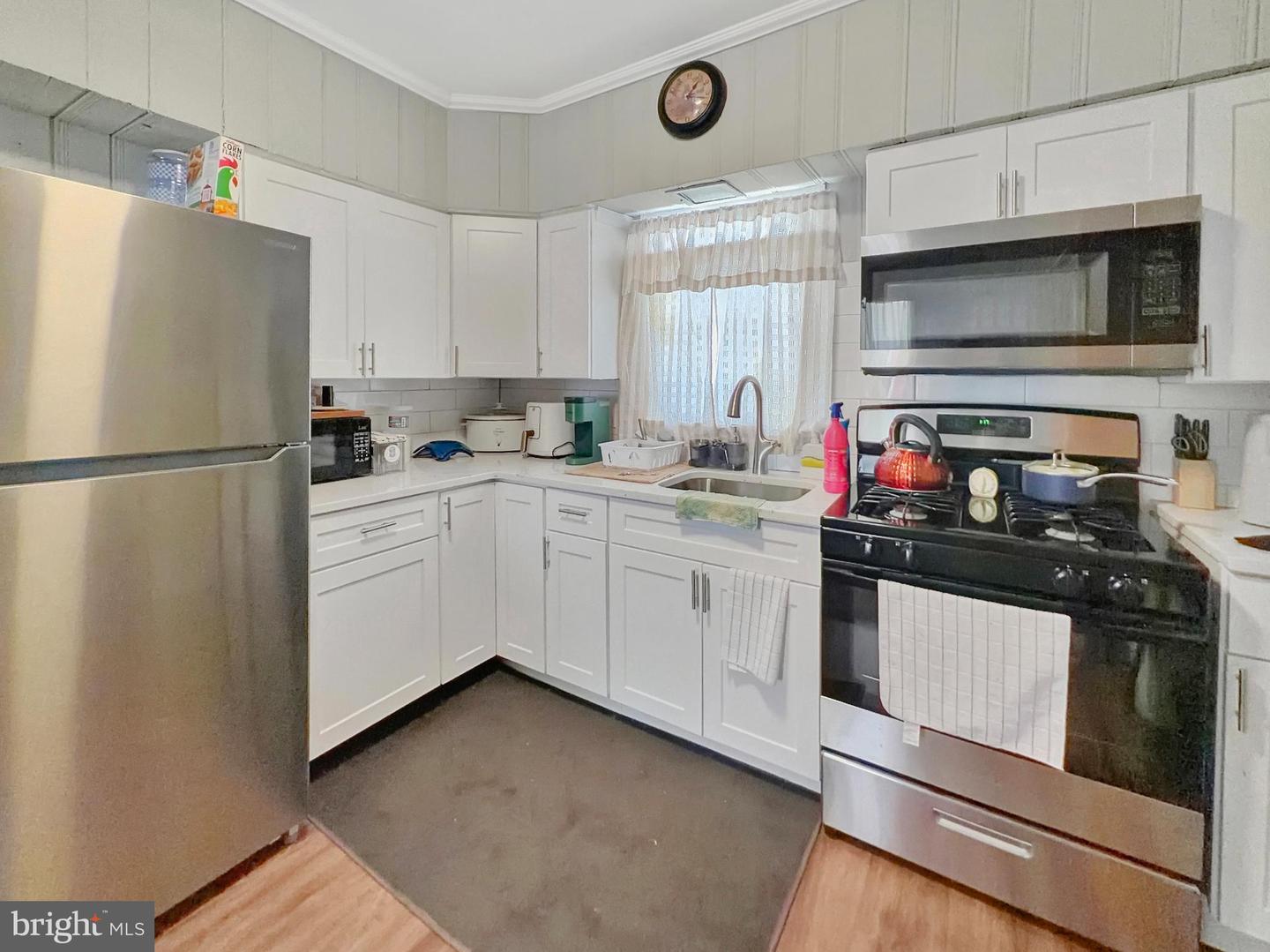31 S Myrtle St Property Photo 8