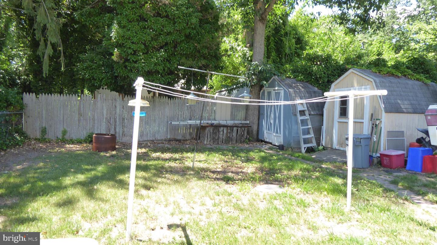 217 Robin Rd Property Photo 9