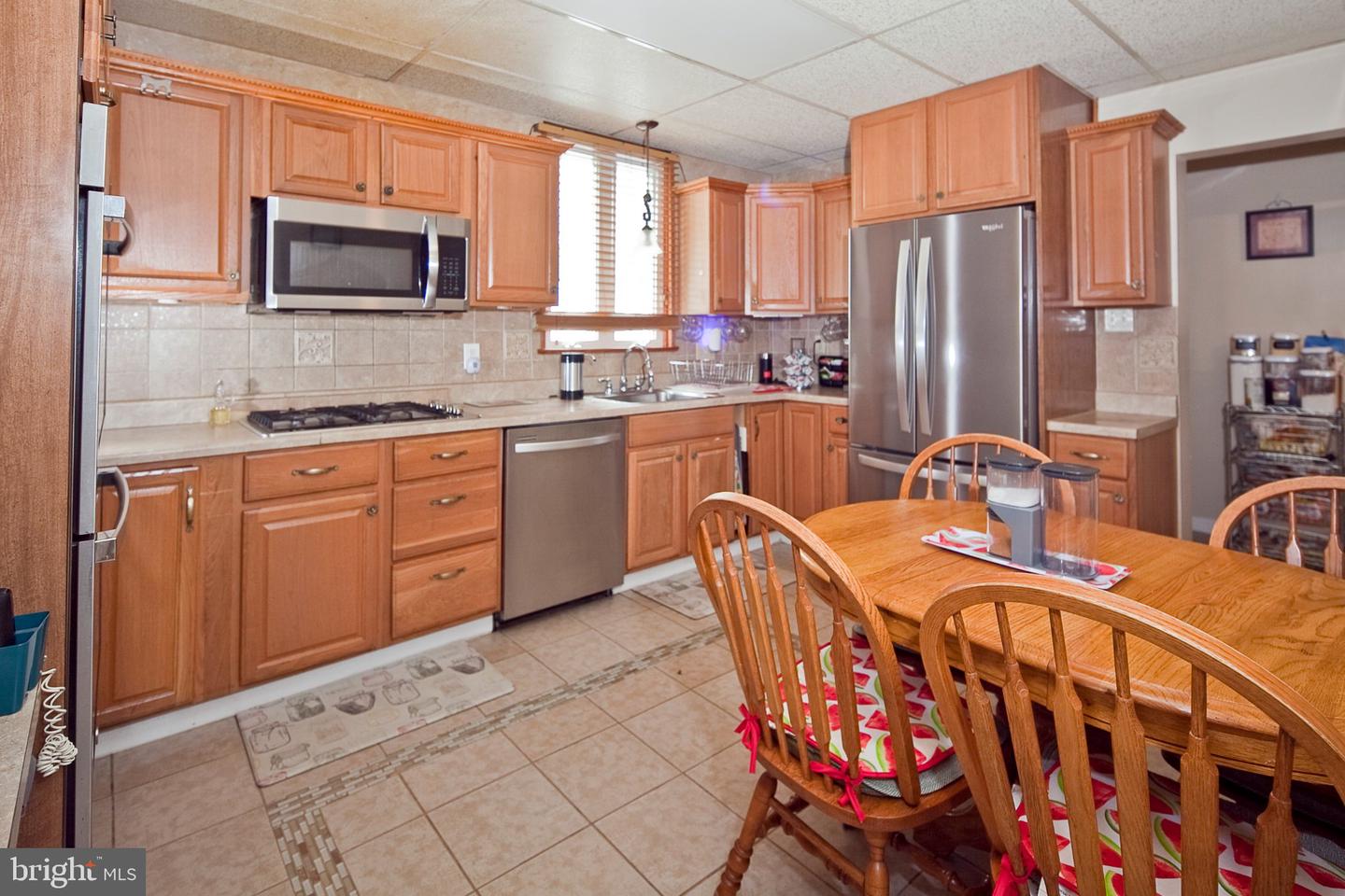 440 Atlantic St Property Photo 8