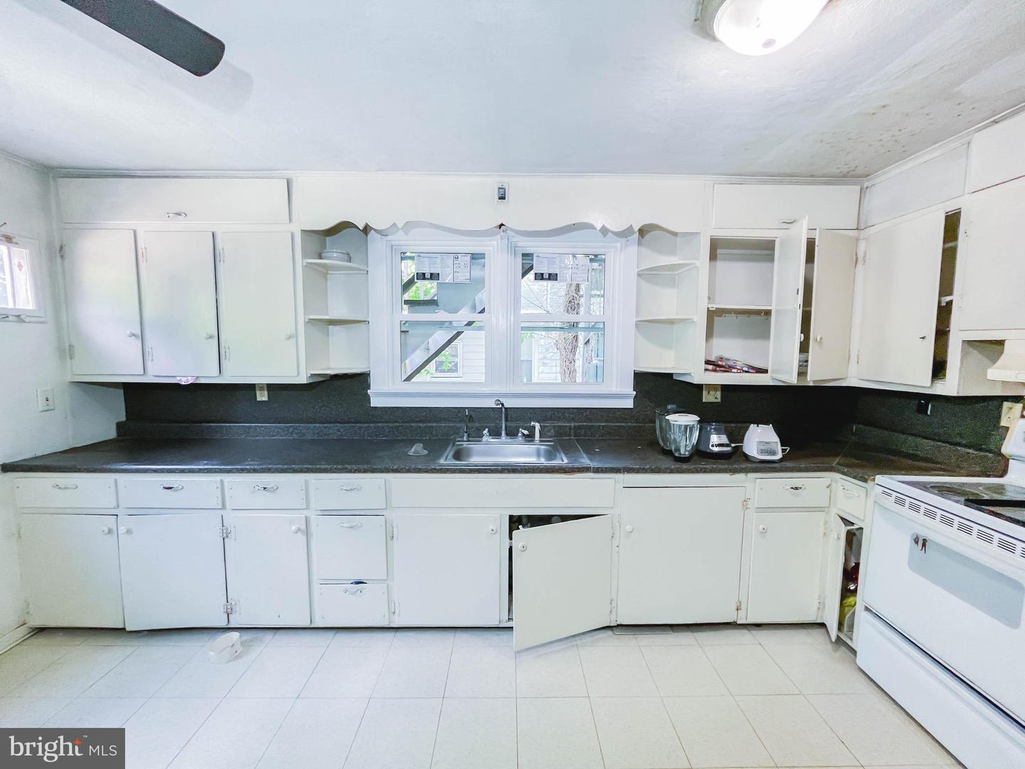197 Atlantic St Property Photo 3