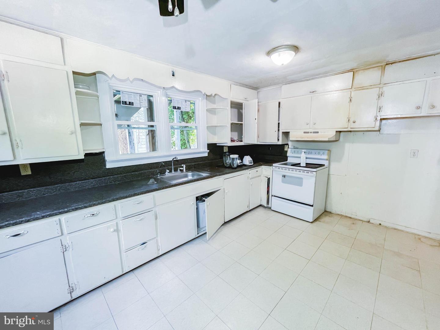 197 Atlantic St Property Photo 4