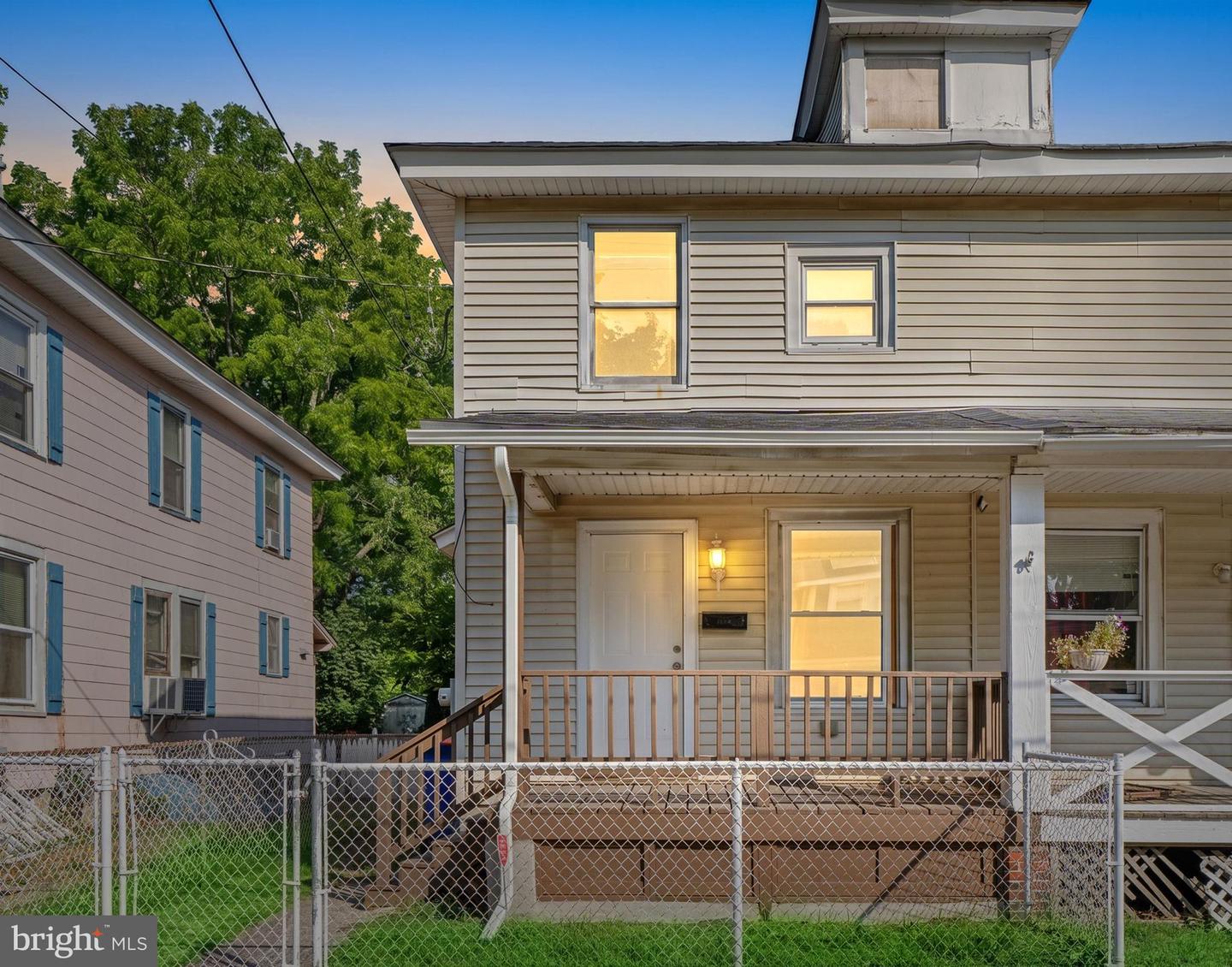 110 MIDDLE AVE