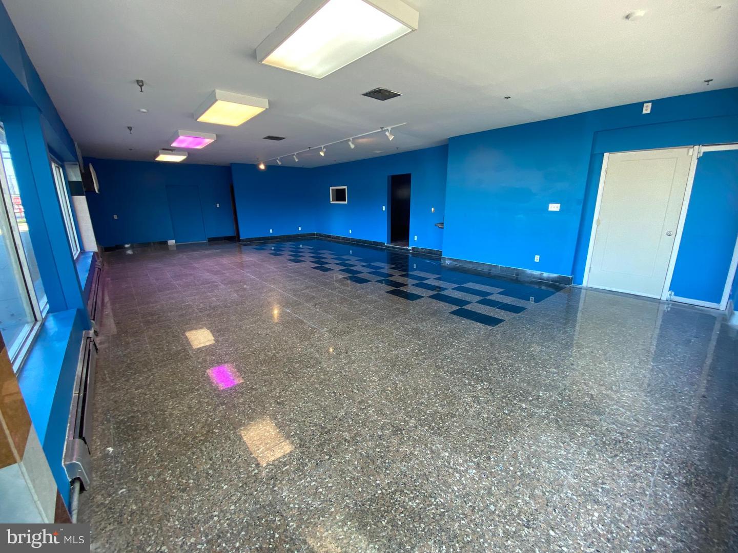 13 N East Blvd #b Property Photo 2