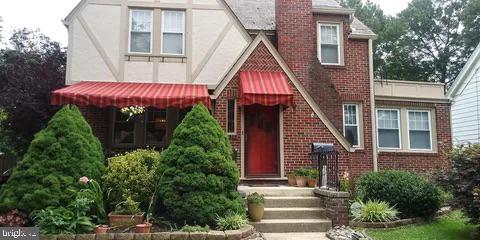 7 Glenn Ter Property Photo 1