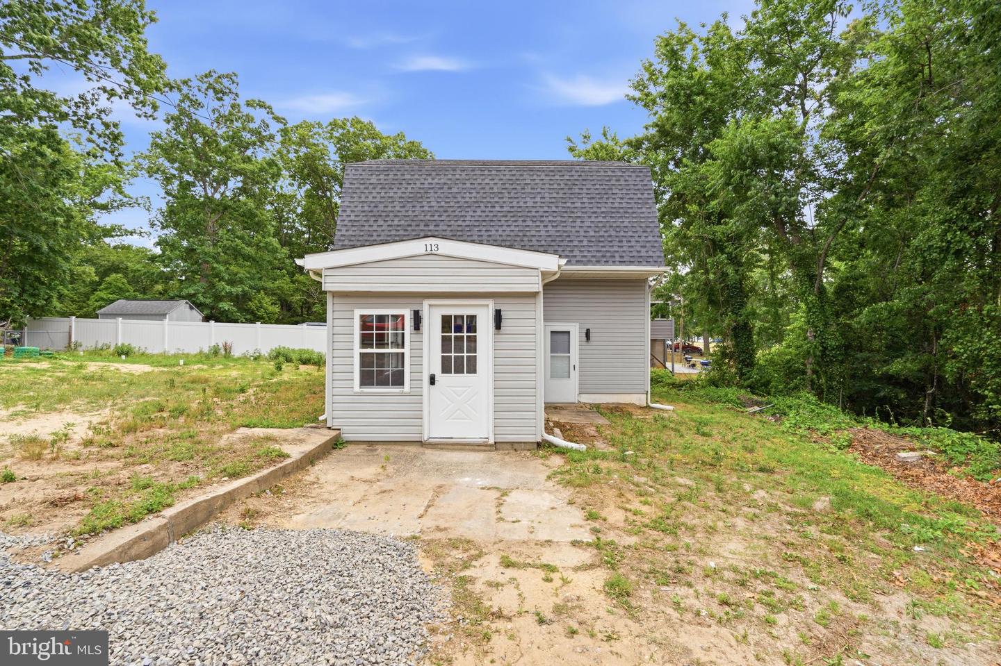 113 PINE RD Property Photo 1