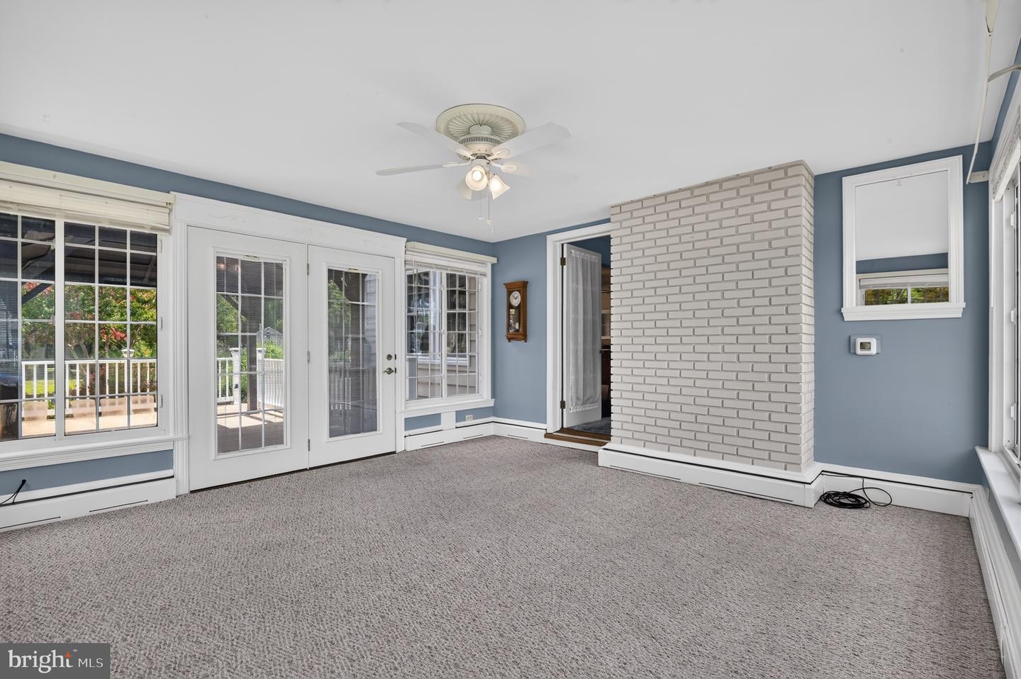 56 Parkview Hts Property Photo 12