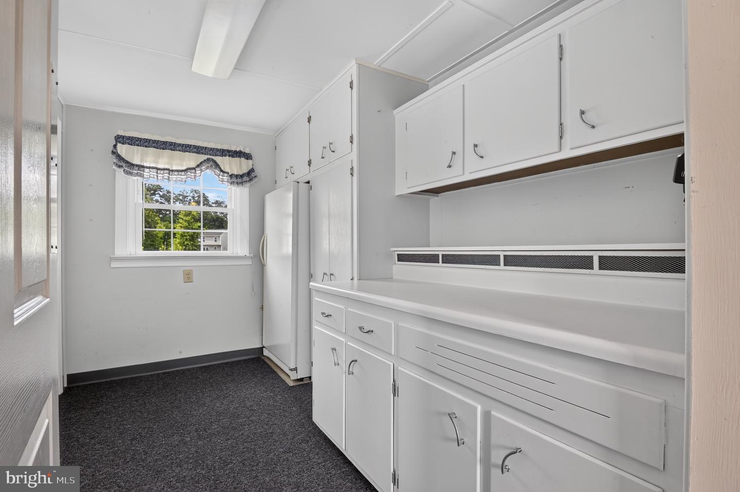 56 Parkview Hts Property Photo 15