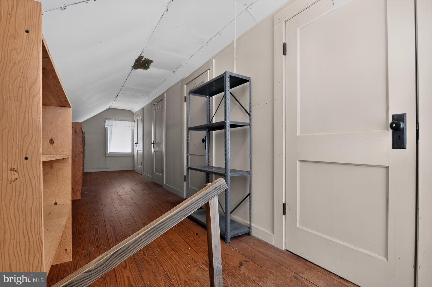 56 Parkview Hts Property Photo 22