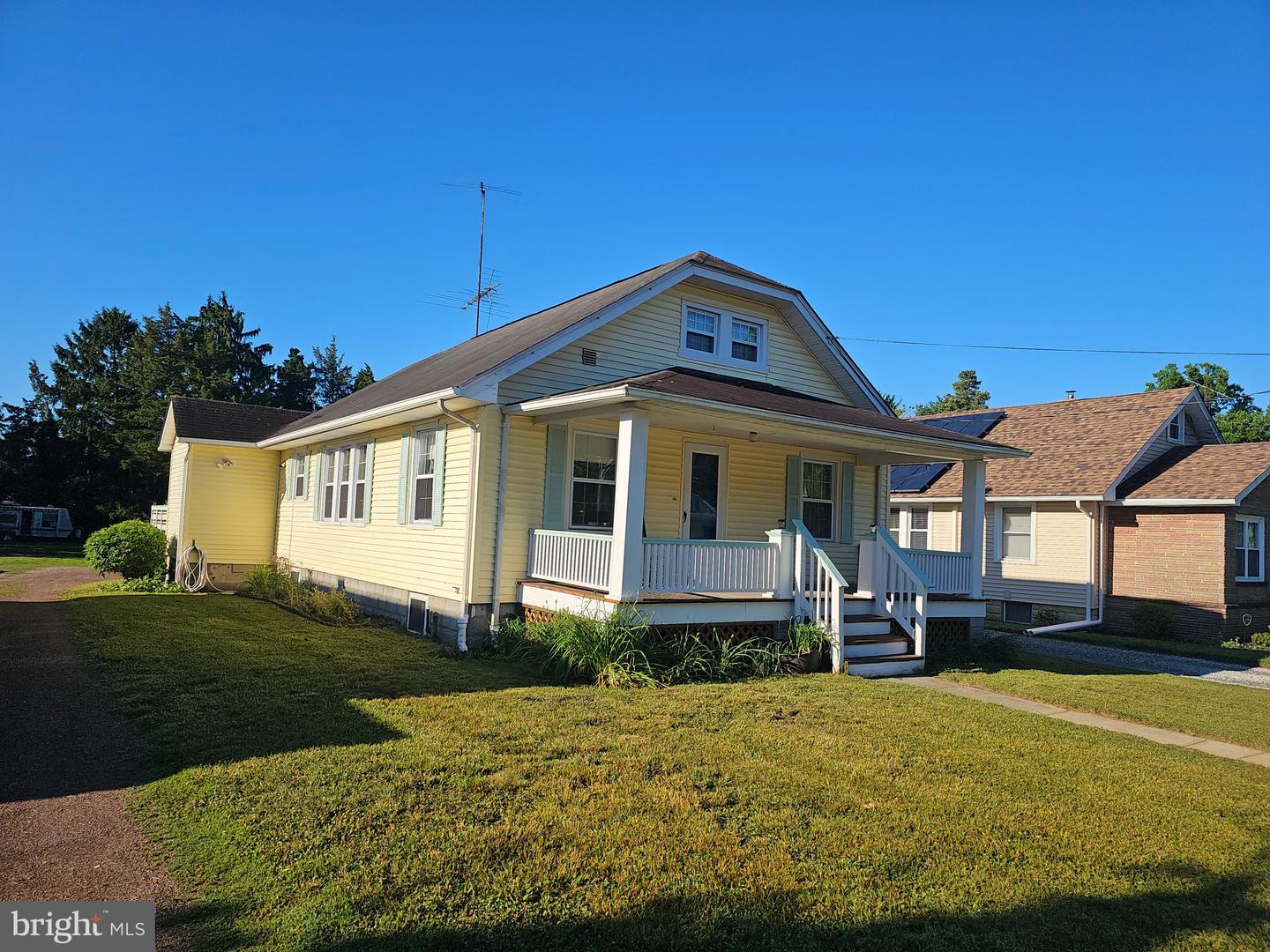29 PARK Property Photo 1