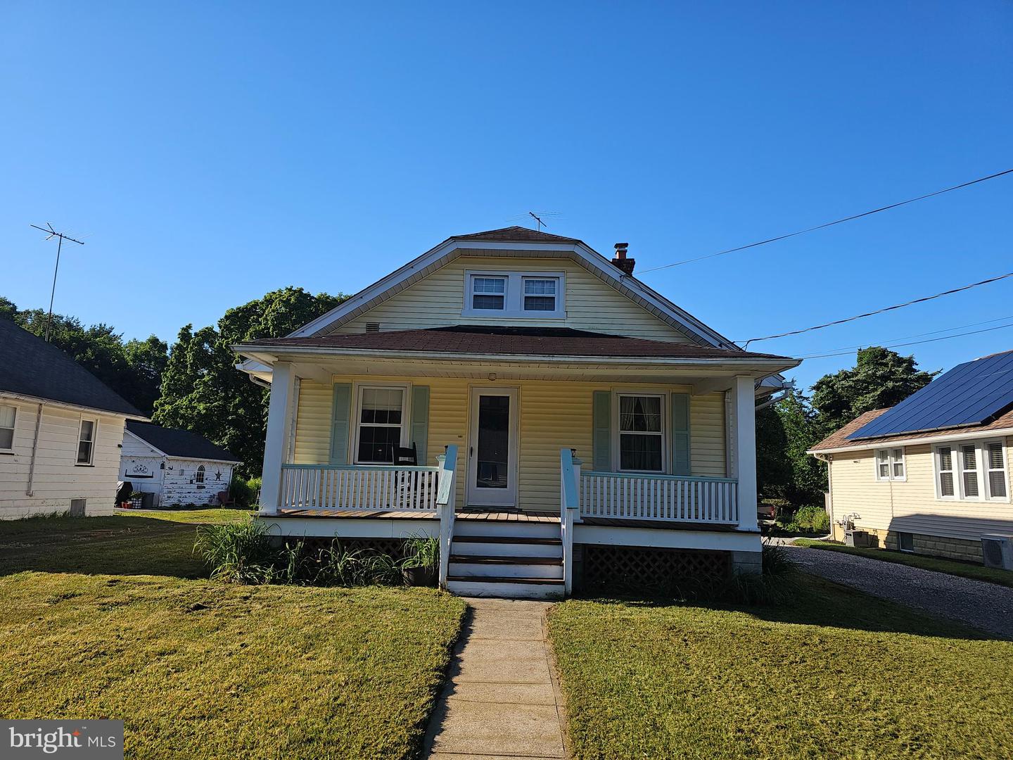 29 Park Property Photo 2