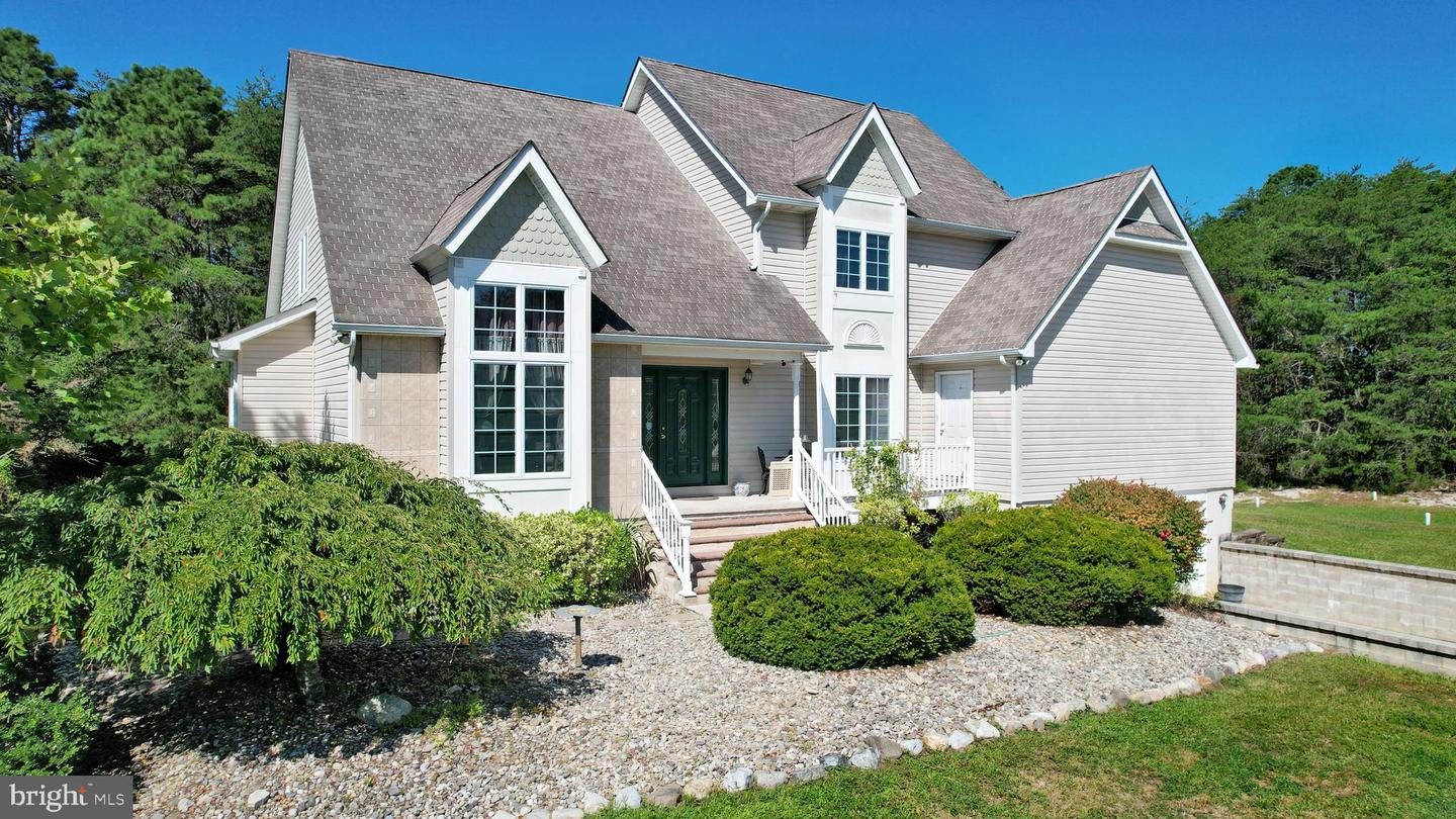 892 Hogbin Rd Property Photo 4