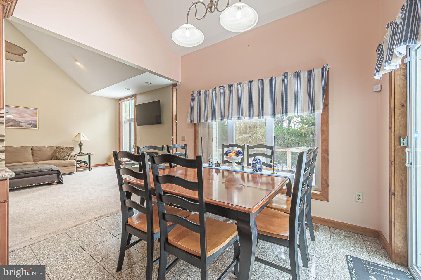 892 Hogbin Rd Property Photo 15