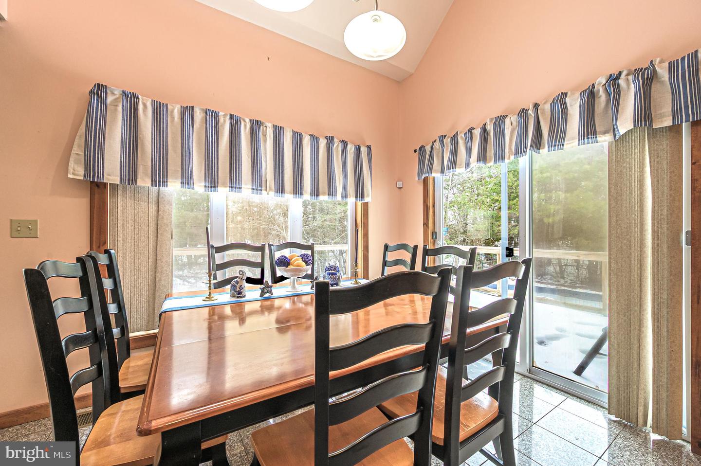 892 Hogbin Rd Property Photo 16