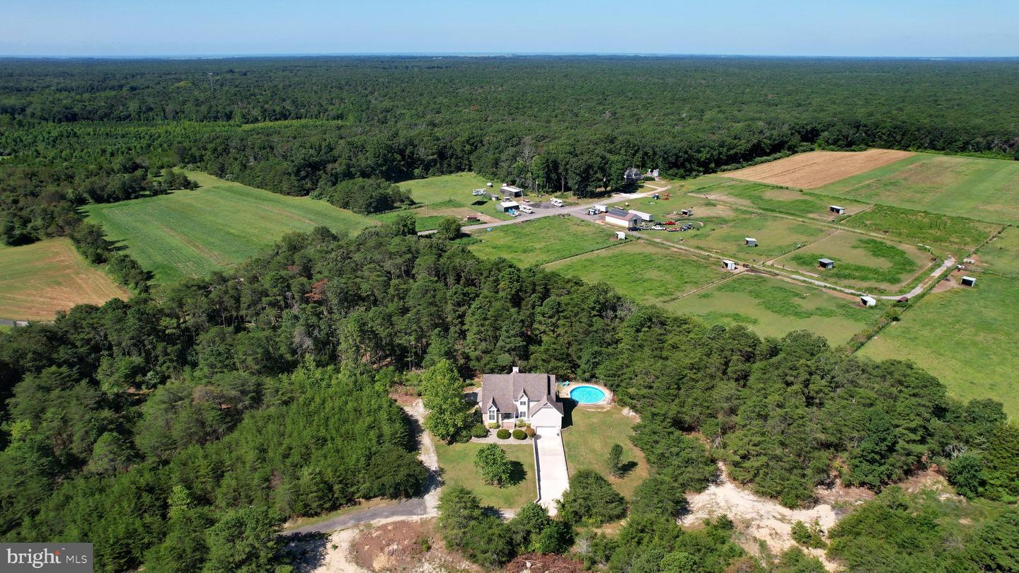 892 Hogbin Rd Property Photo 47