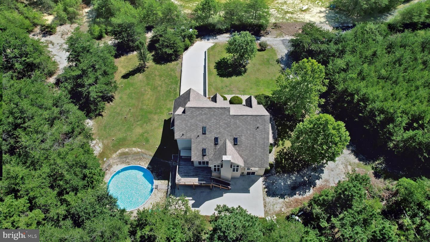 892 Hogbin Rd Property Photo 48