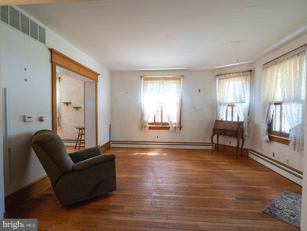 996 Steep Run Rd Property Photo 30
