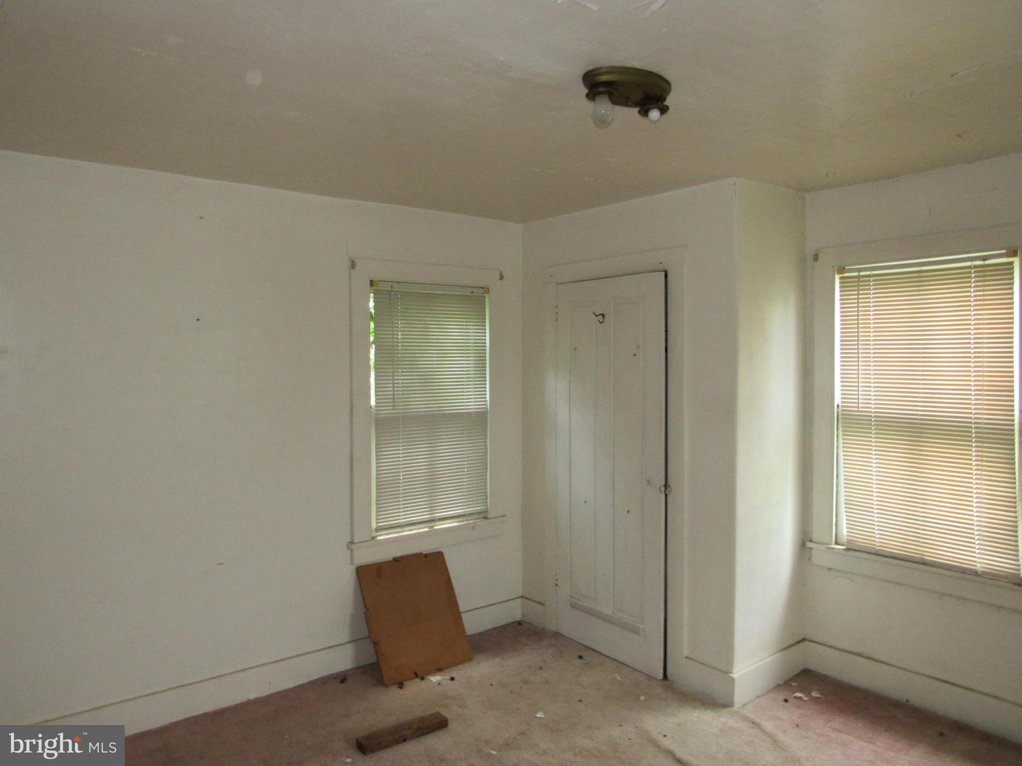 1 S Woodruff Rd Property Photo 30
