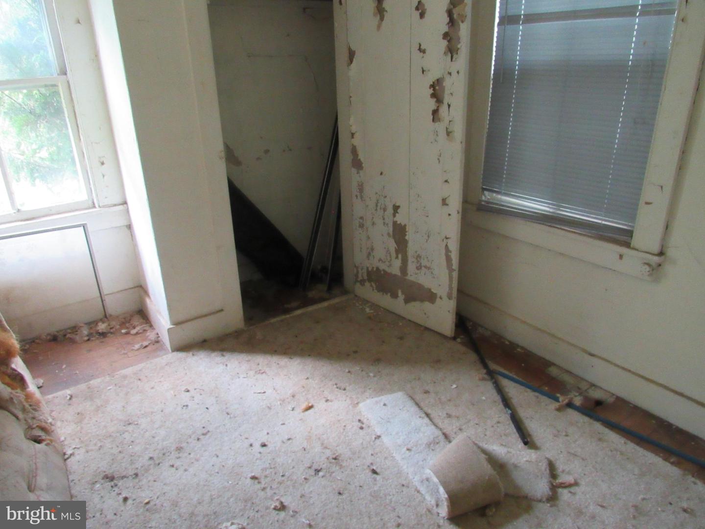 1 S Woodruff Rd Property Photo 10