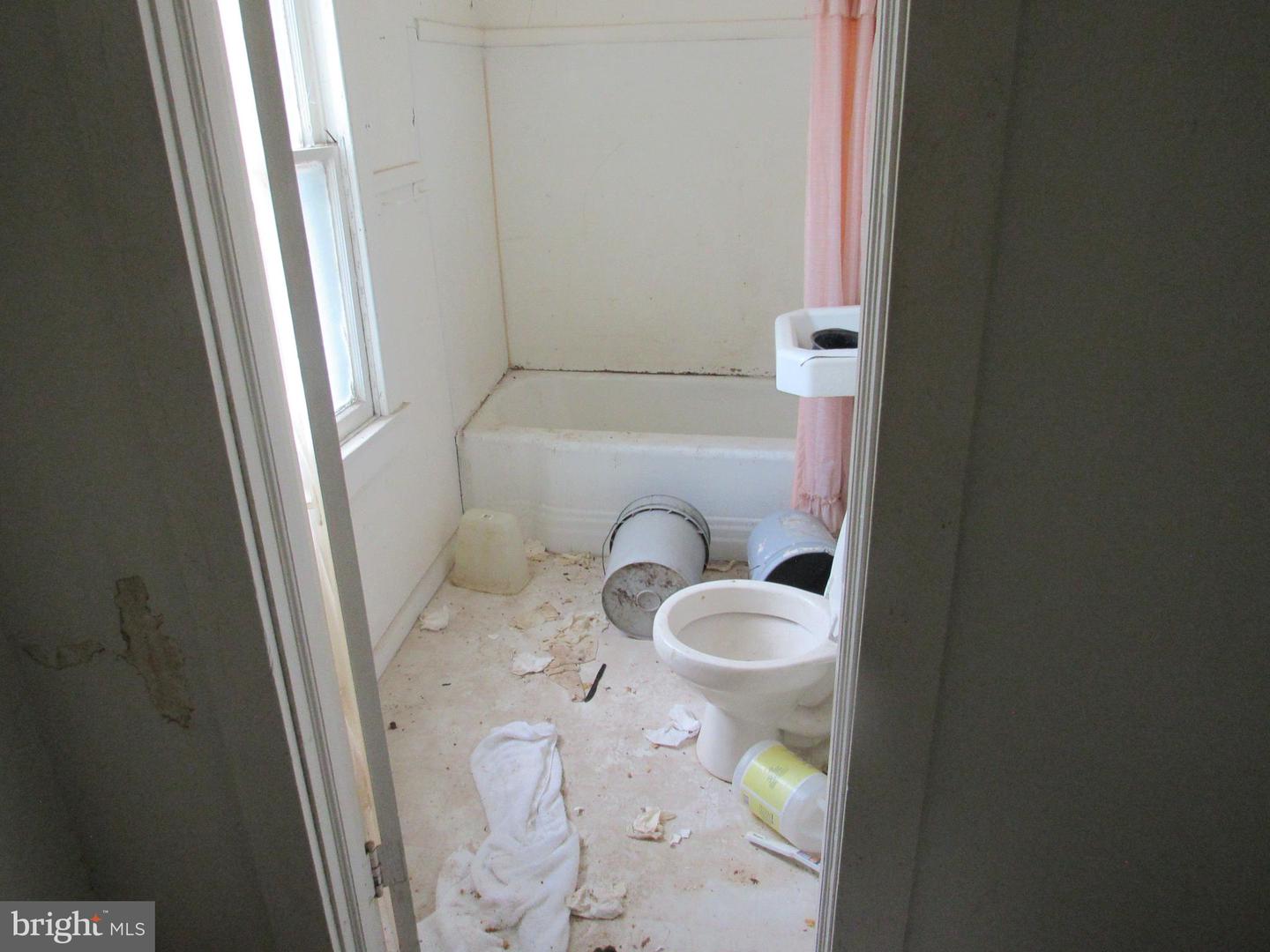 1 S Woodruff Rd Property Photo 12