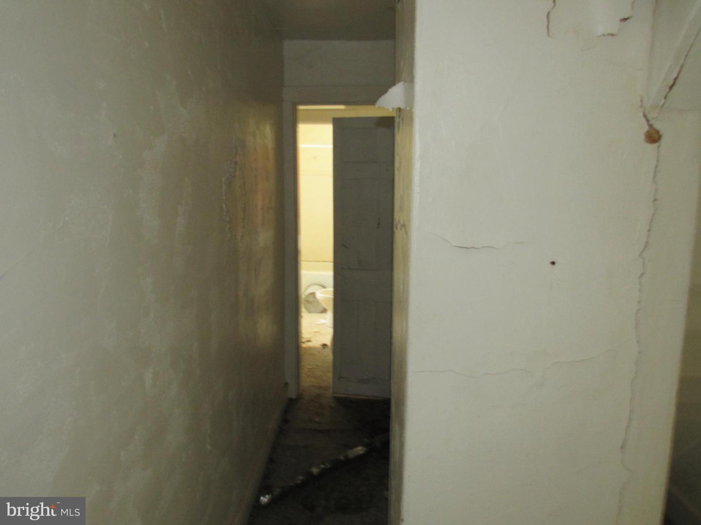 1 S Woodruff Rd Property Photo 13