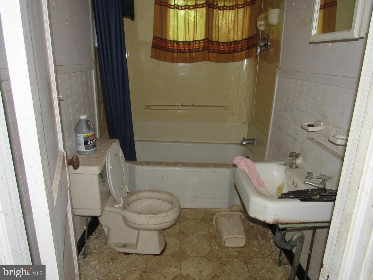 1 S Woodruff Rd Property Photo 19