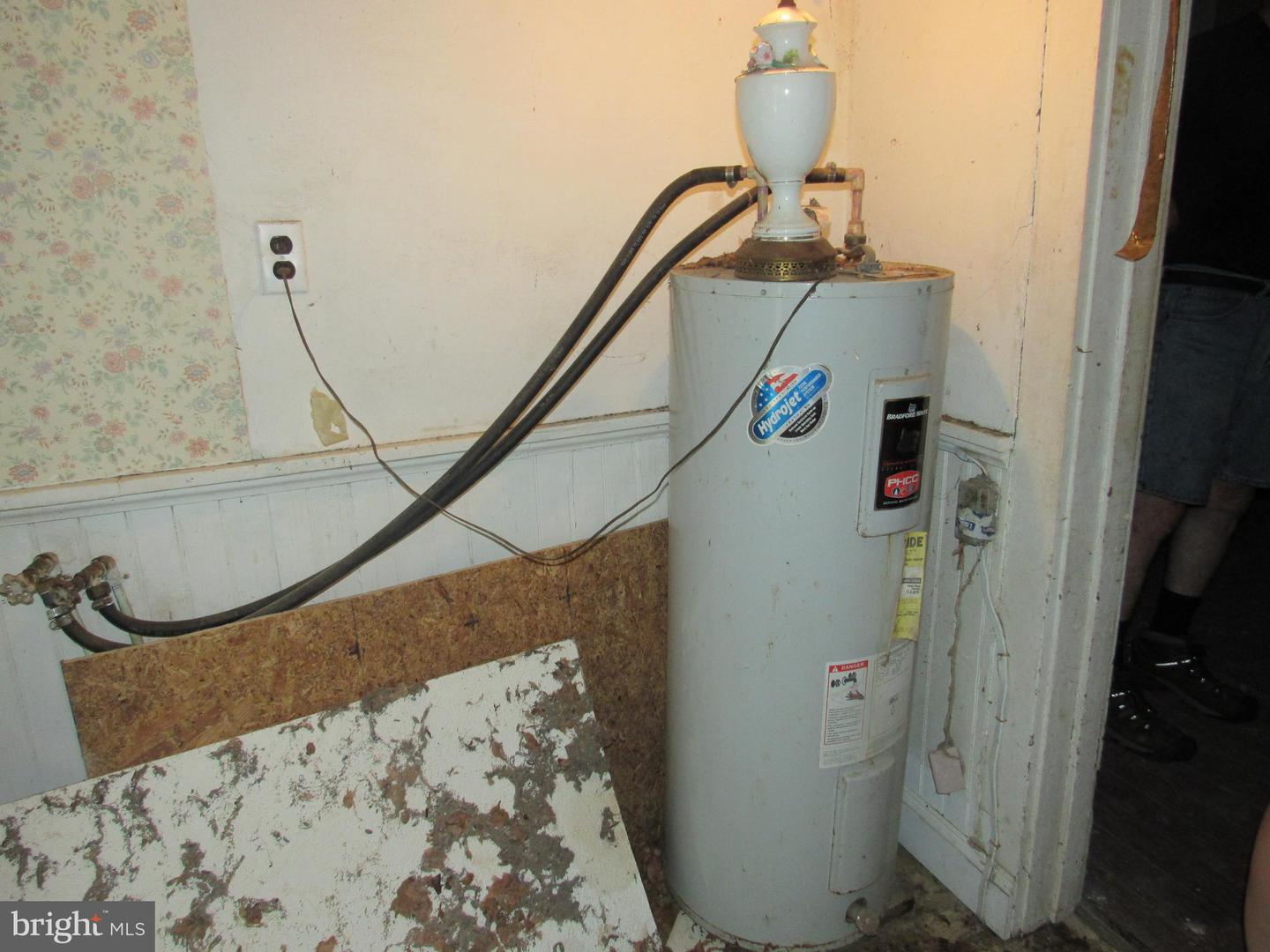 1 S Woodruff Rd Property Photo 27