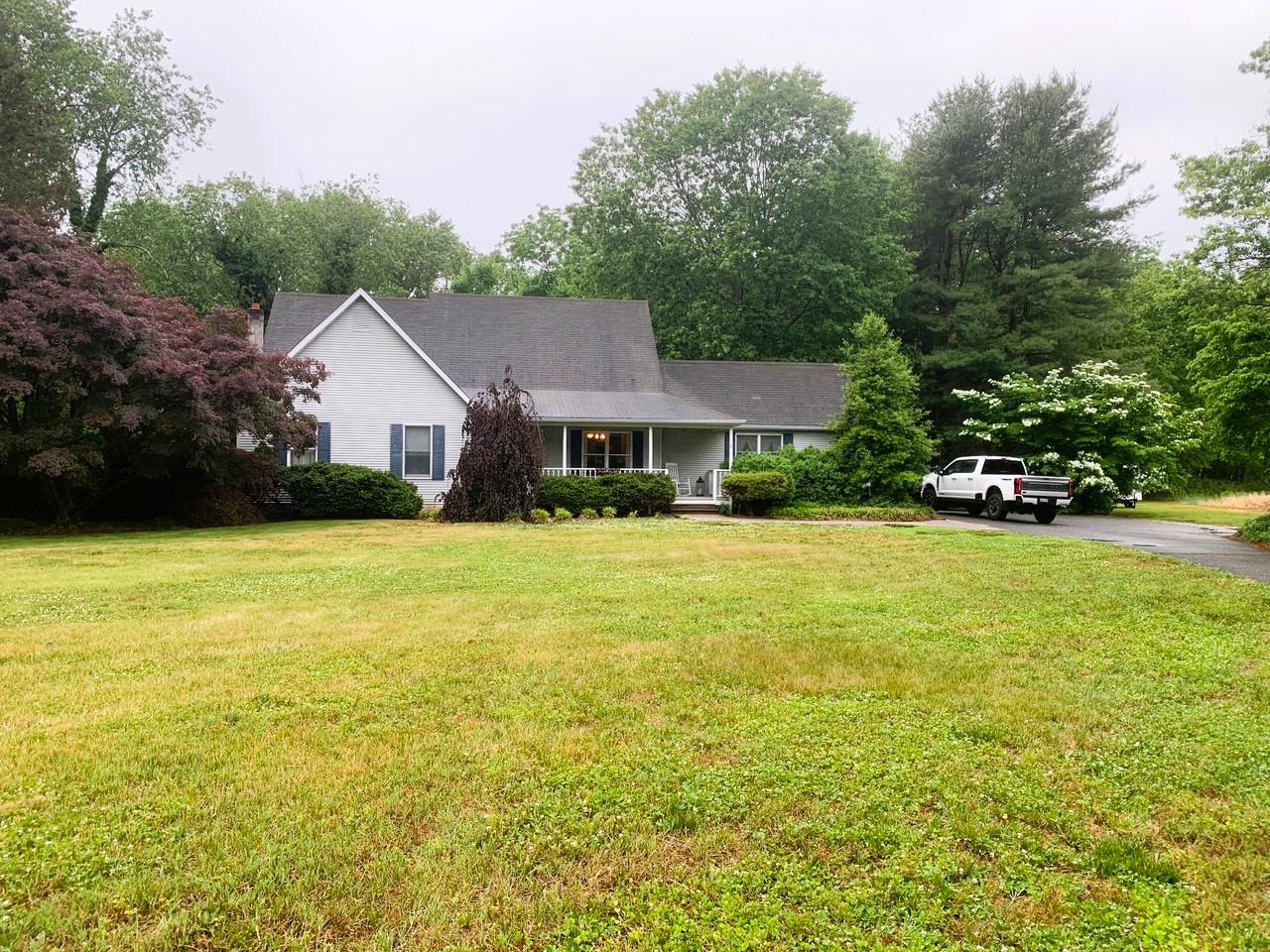 29 Birdsall Dr Property Photo 1
