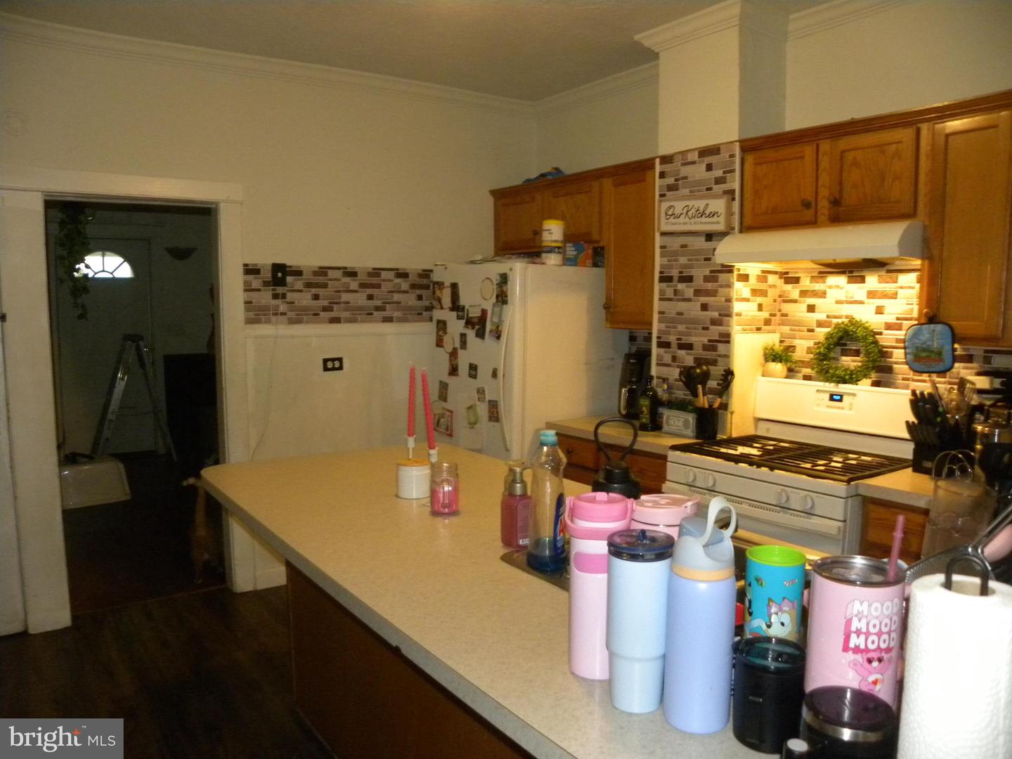 91 S Myrtle St Property Photo 2
