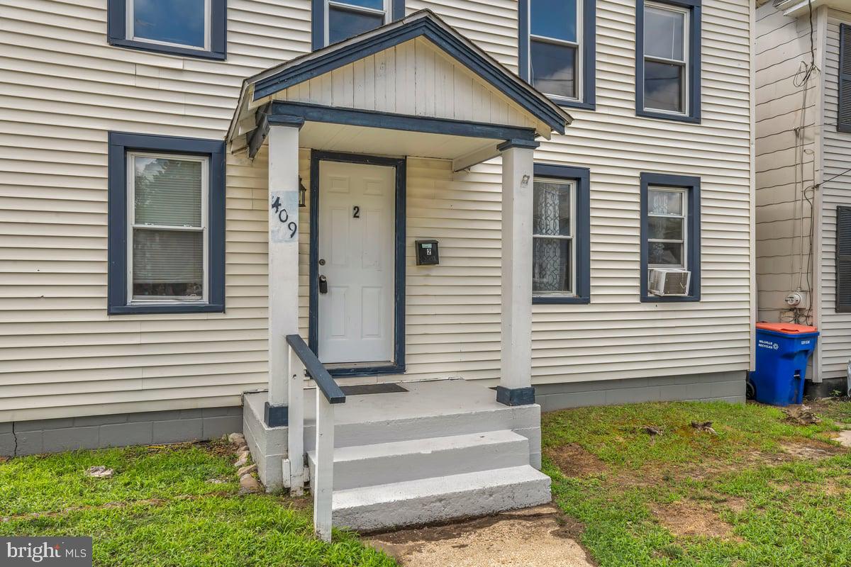 409 D St Property Photo 3