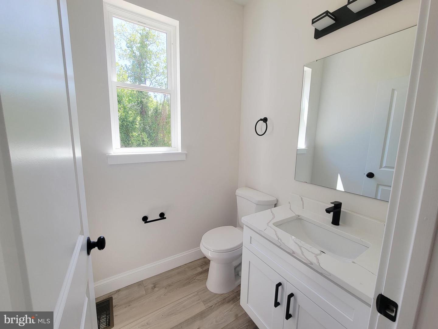 3273 Manaway Ln Property Photo 17