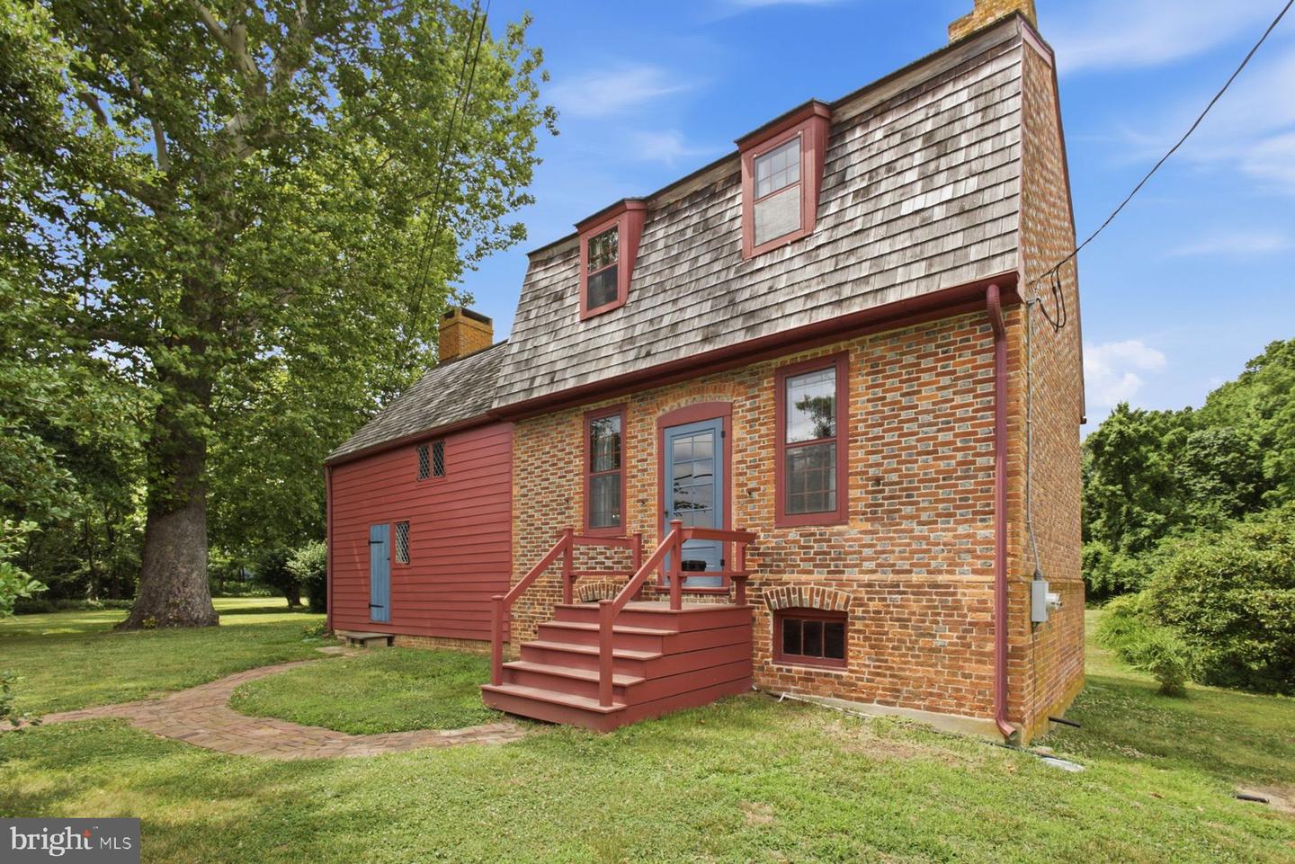 255 Old Mill Rd Property Photo 1