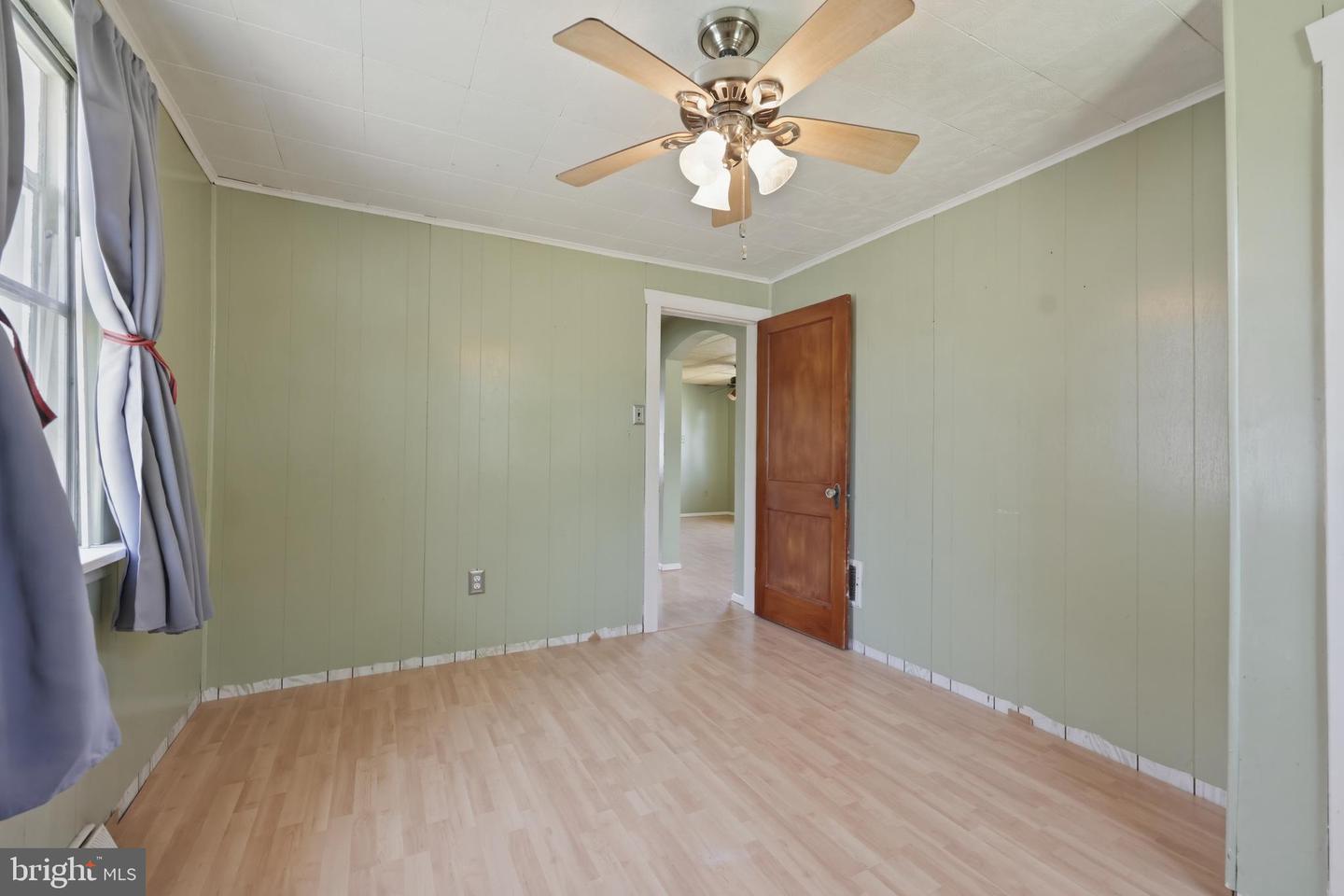 809 E Oak St E Property Photo 22