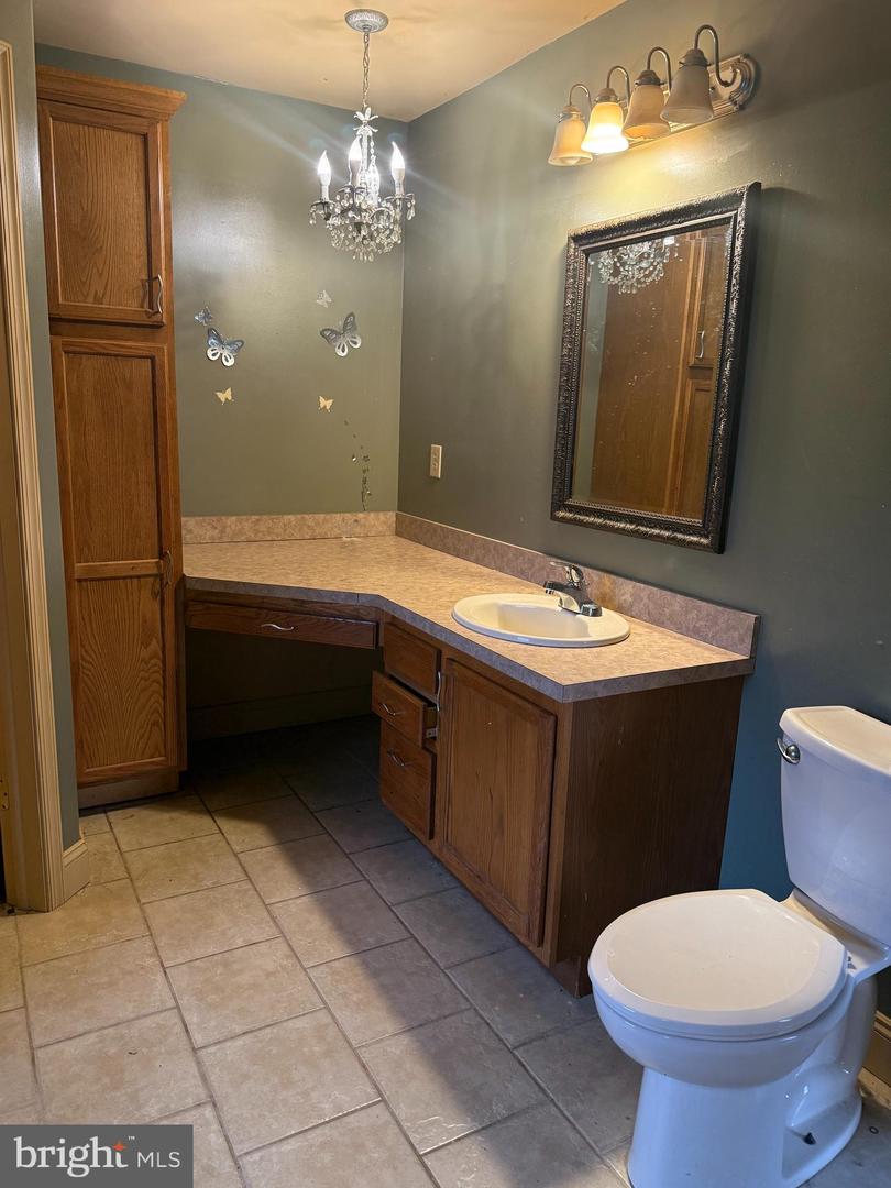 340 Reeves Rd Property Photo 11