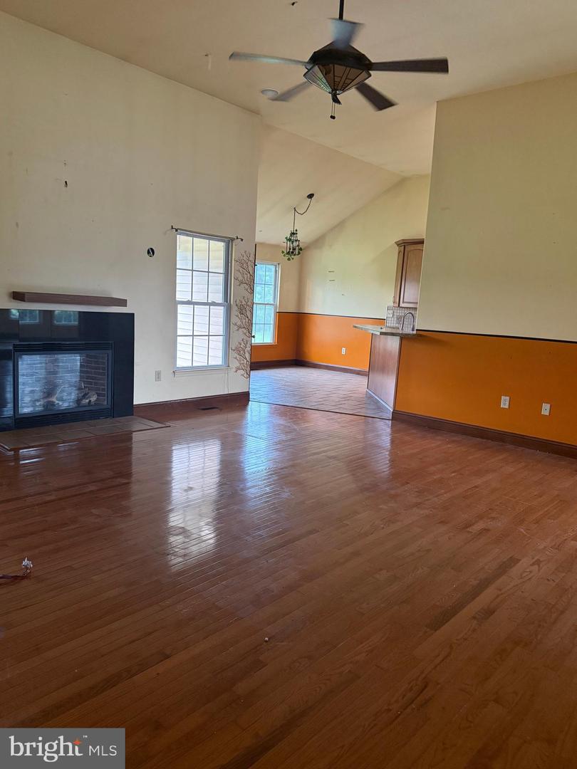 340 Reeves Rd Property Photo 16