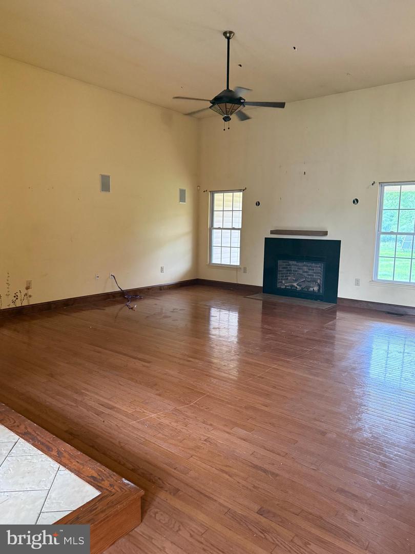 340 Reeves Rd Property Photo 18