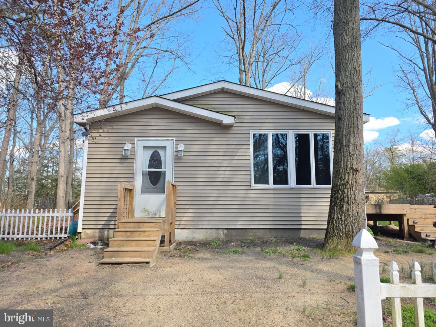 336 Jute Rd Property Photo 1