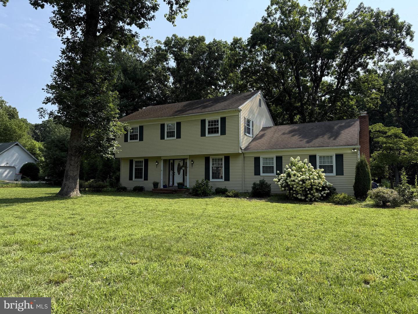 3097 N EAST AVE