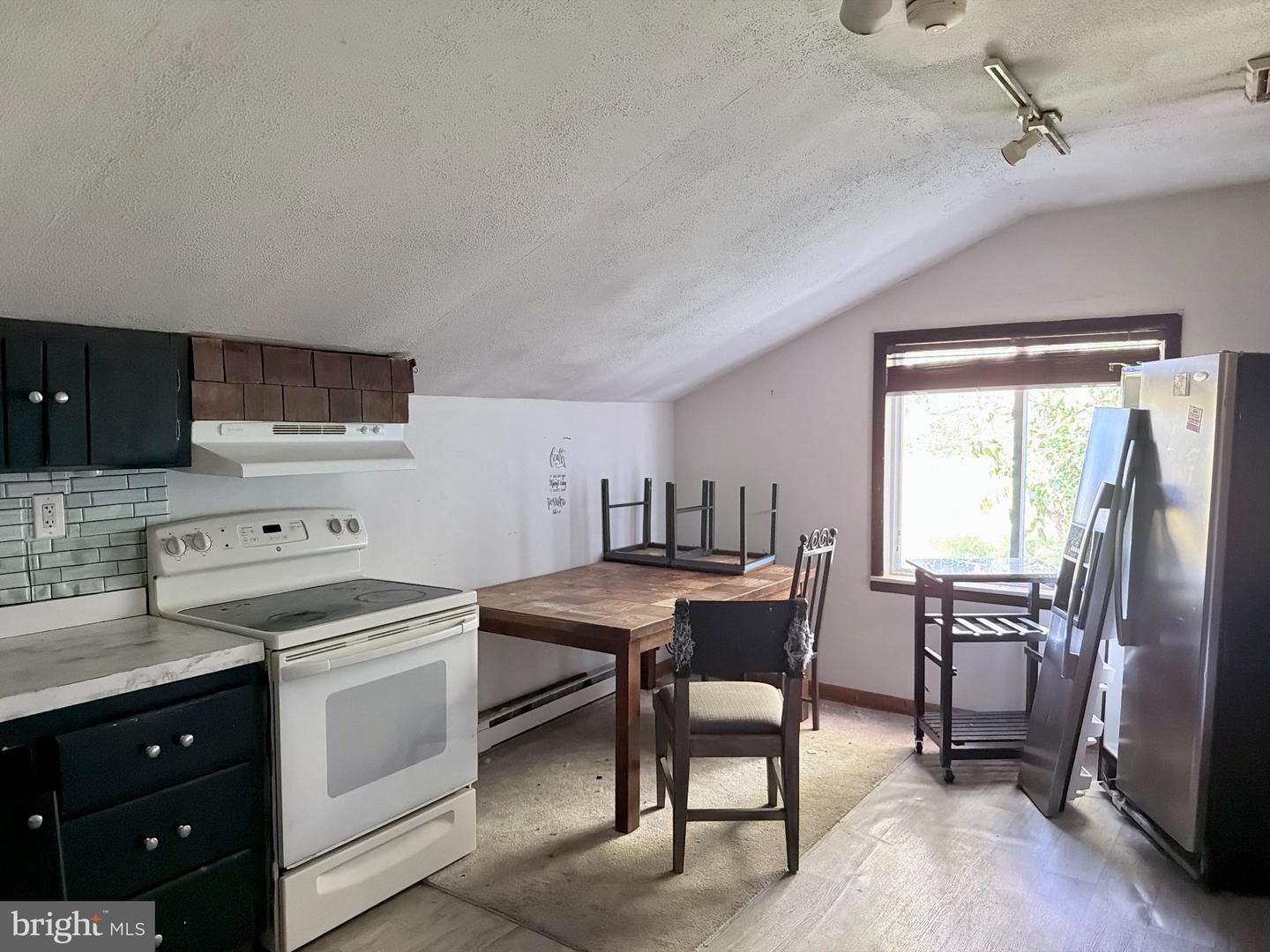 56 Sanitarium Rd Property Photo 83