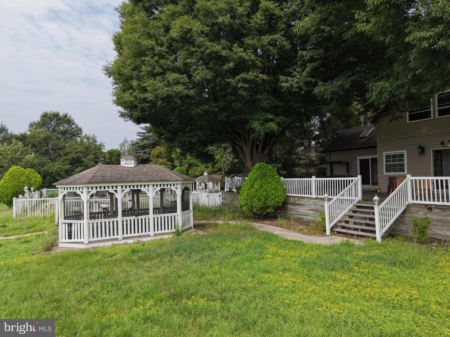 56 Sanitarium Rd Property Photo 123