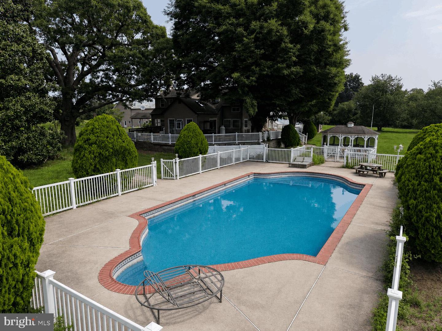 56 Sanitarium Rd Property Photo 126
