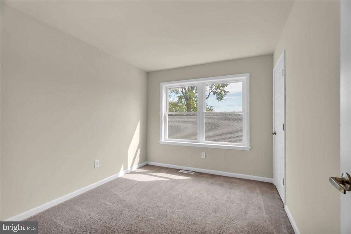 25 Eagle Street Property Photo 21