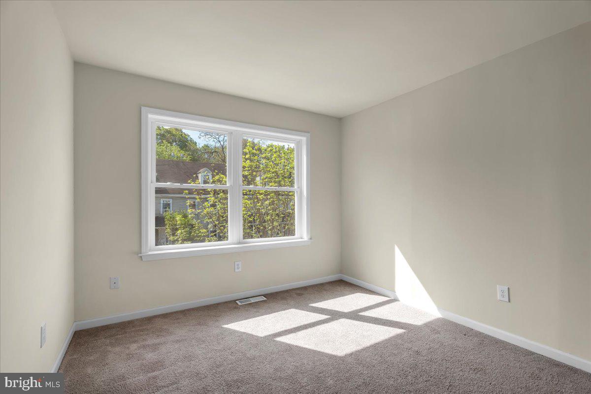 25 Eagle Street Property Photo 25