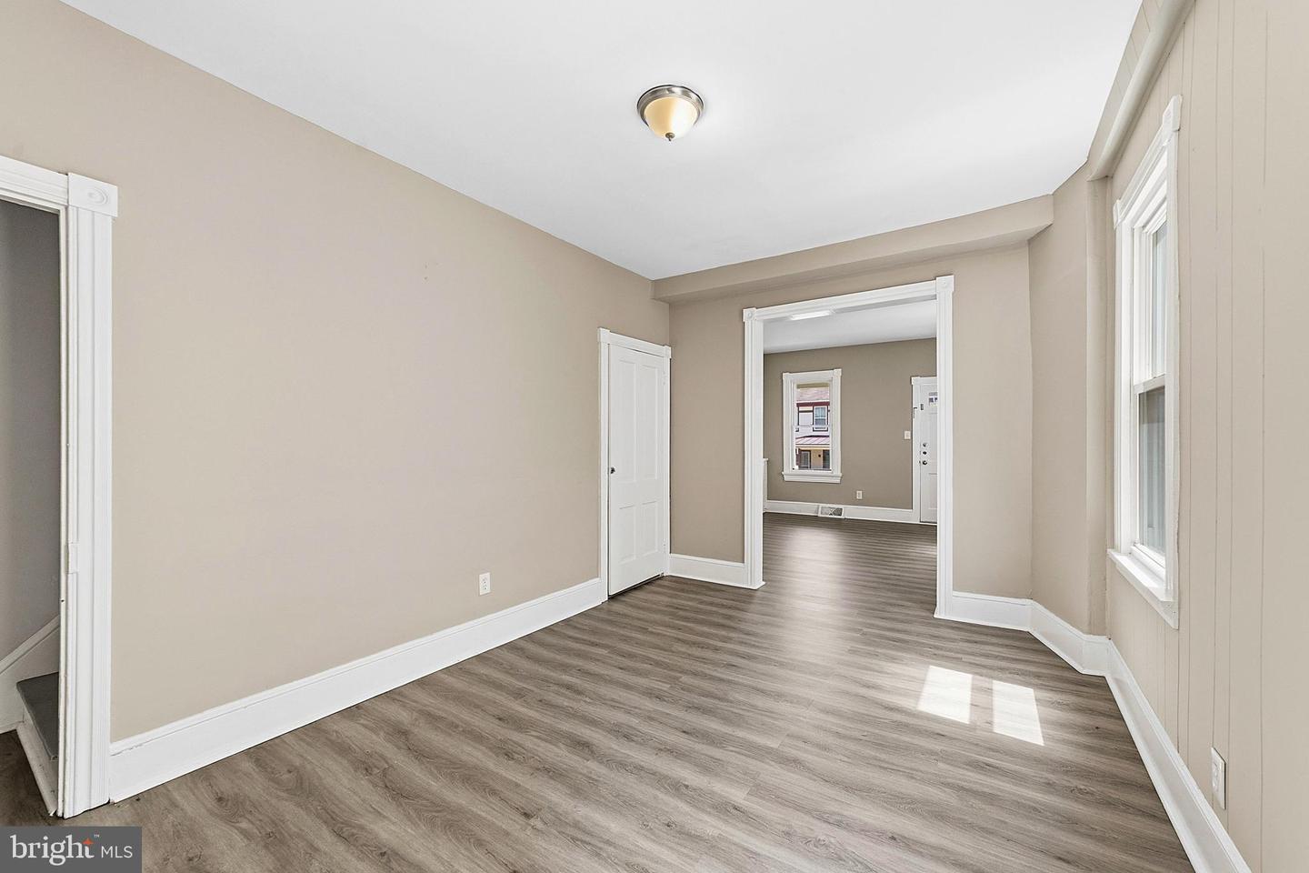 258 Walnut St Property Photo 14
