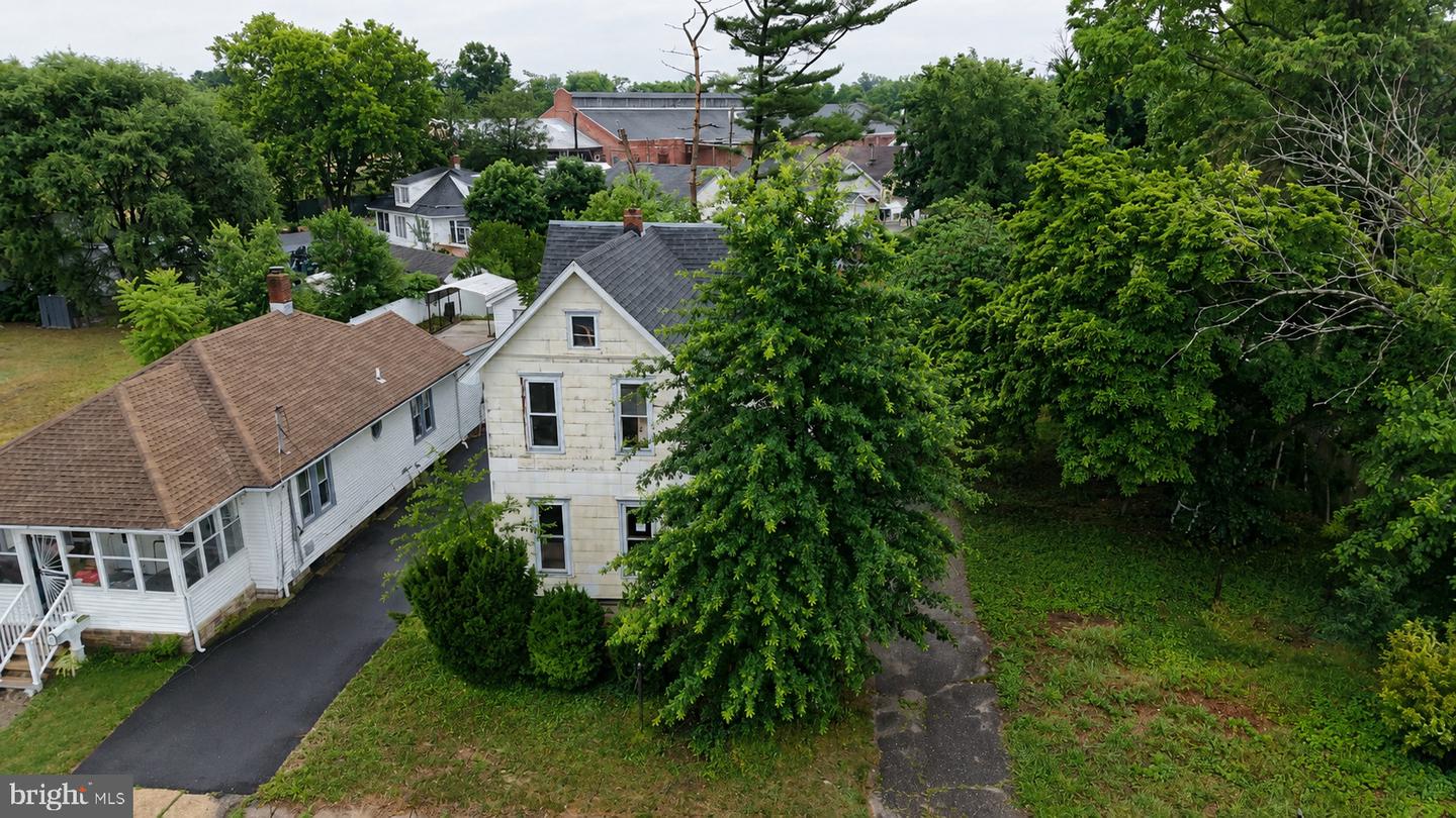 605 Fowler Ave Property Photo 1