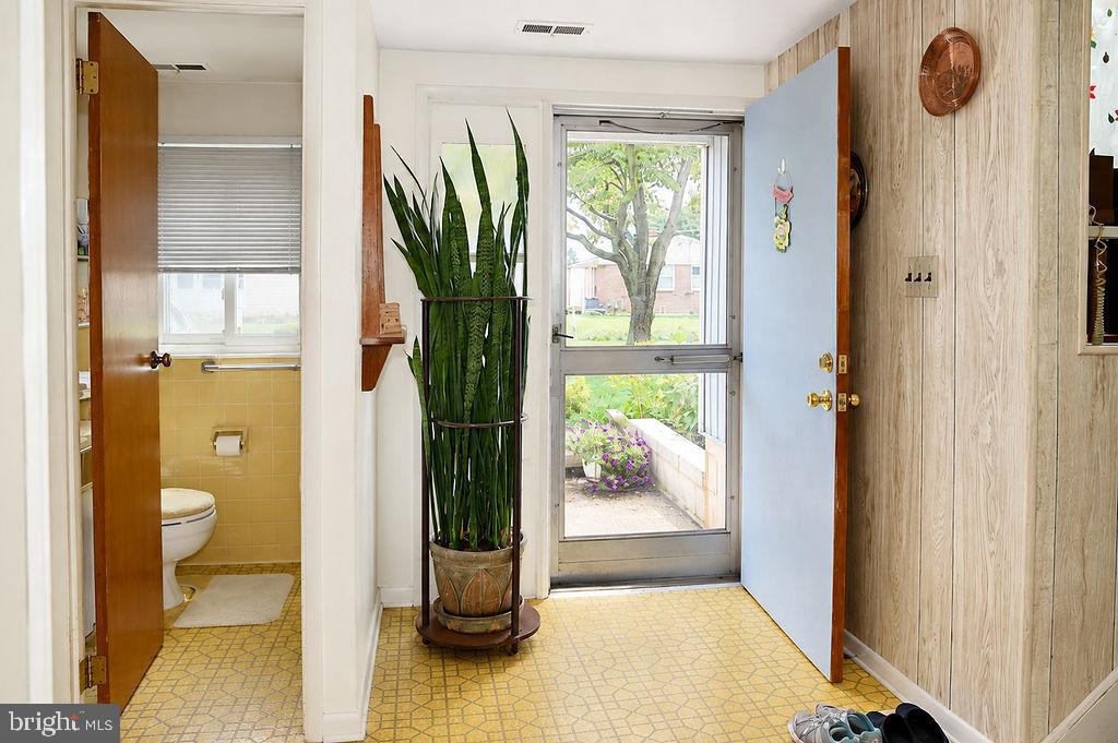 1013 Monroe Ave Property Photo 7