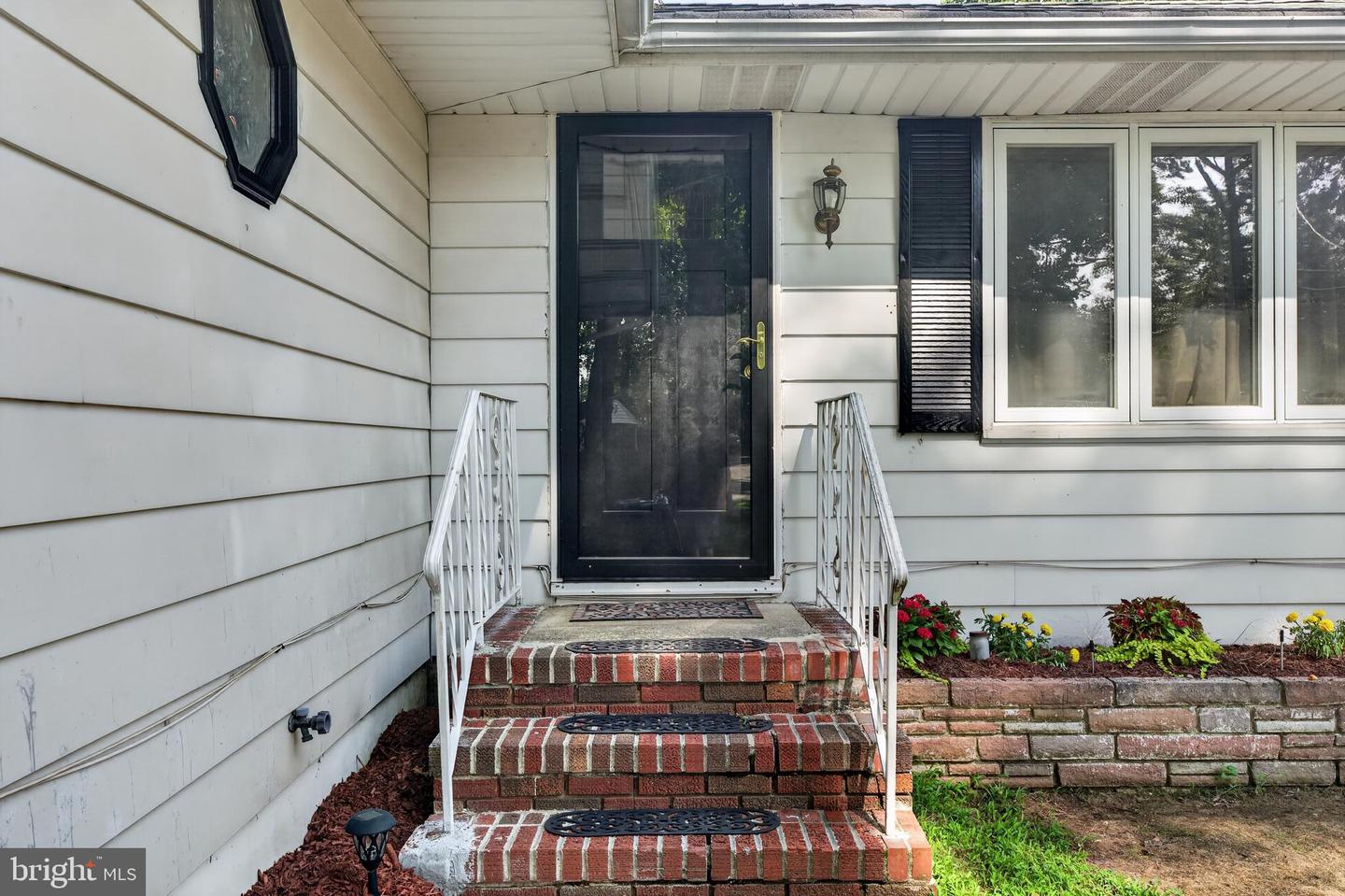 11 Acorn Property Photo 5
