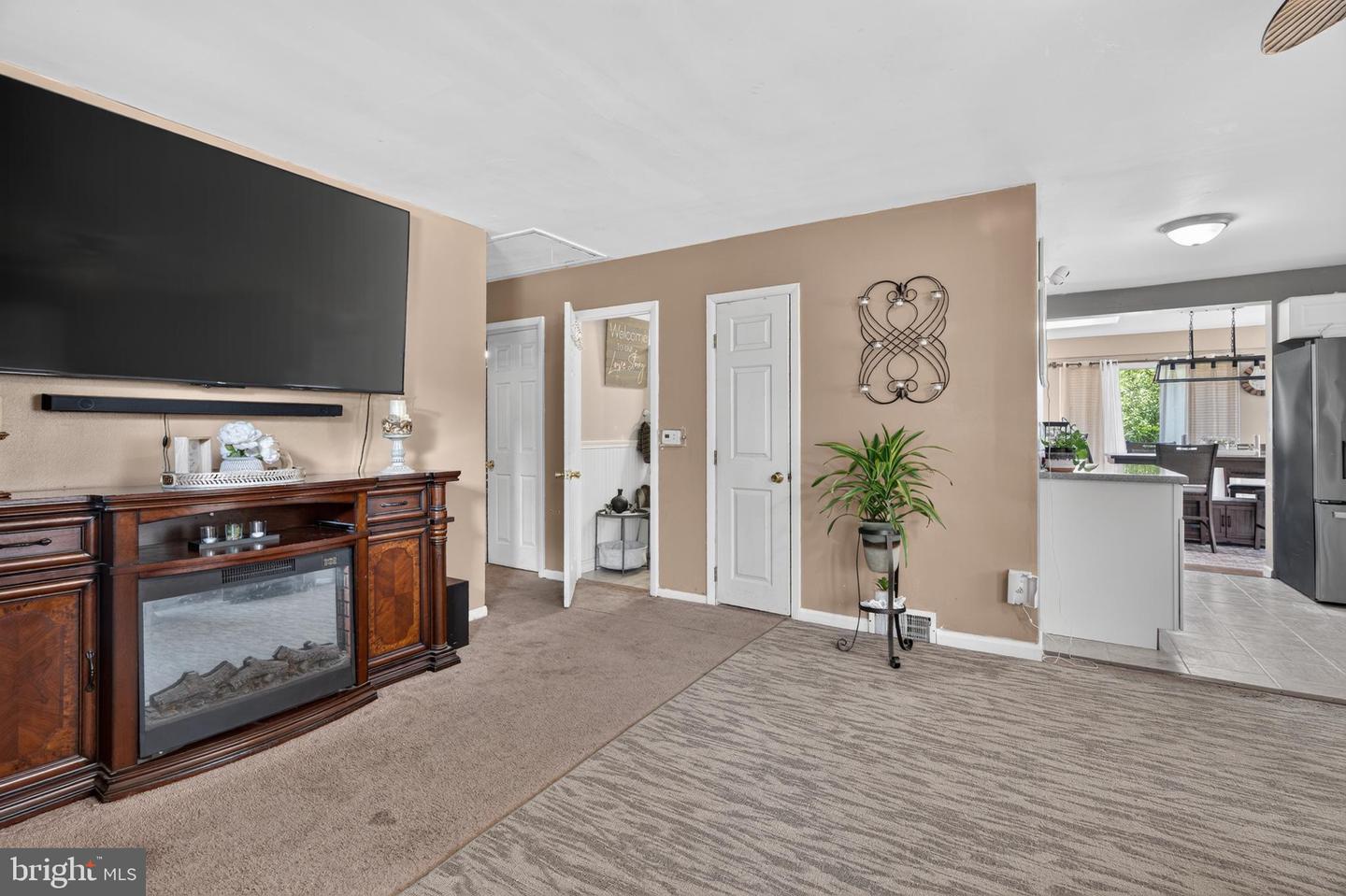 11 Acorn Property Photo 16